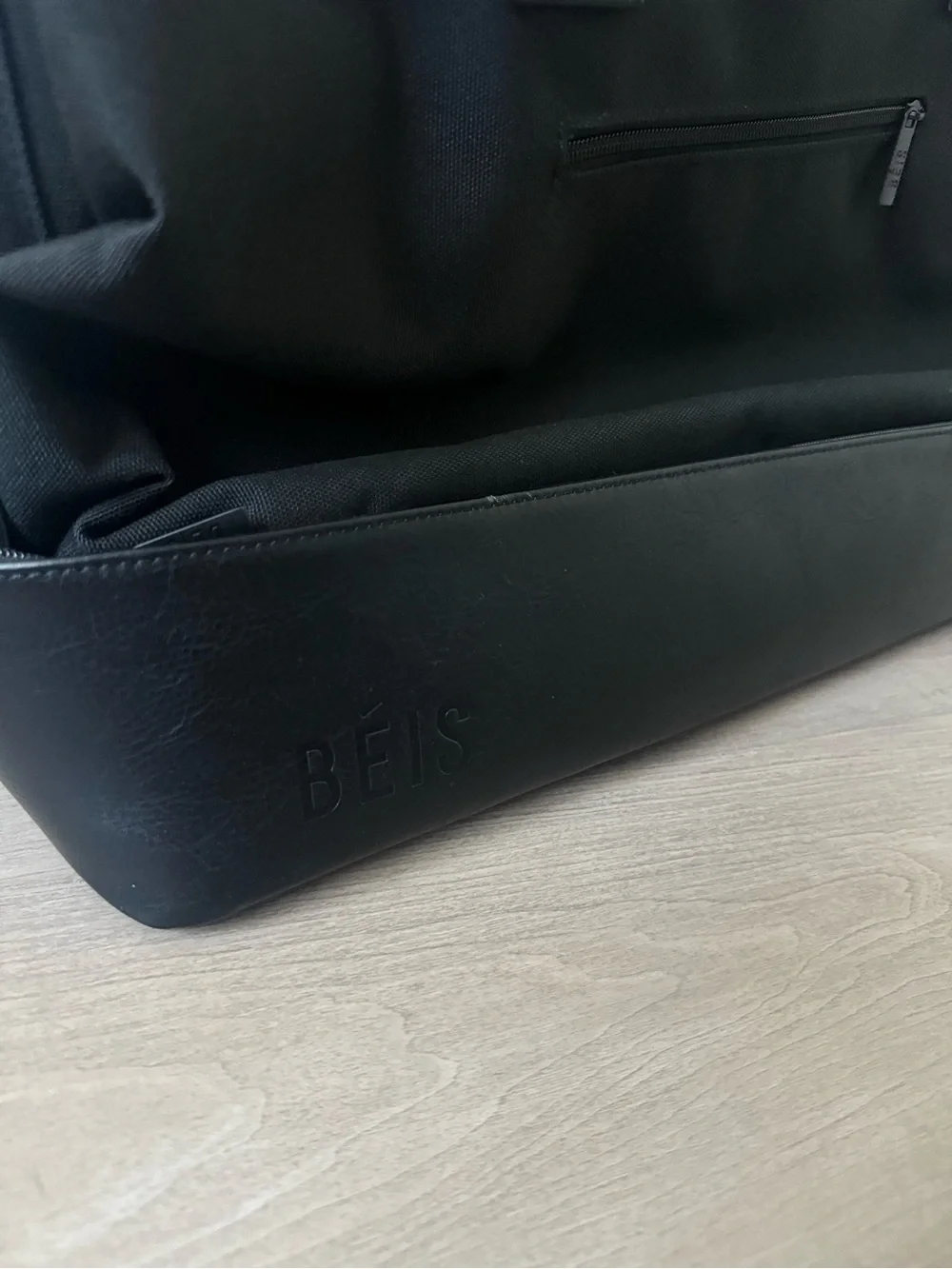 Beis weekender Black Travel Tote Bag - Sleek Carryall